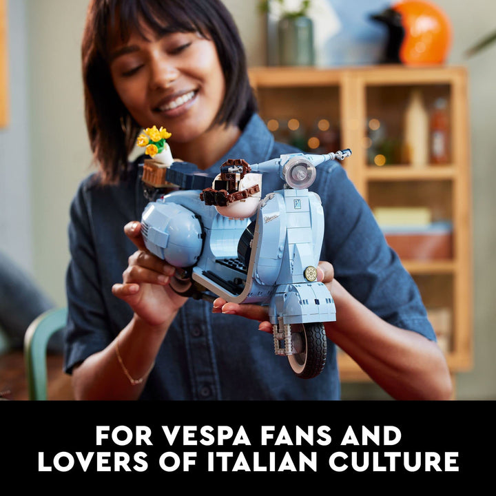 Lego Icons Vespa 125 Scooter Italiano Vintage Kit de Construcción para Adultos con Dirección Funcional - Imagen 6