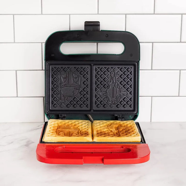 Wafflera Uncanny Brands Star Wars Boba Fett 2 Waffles 120v 750 Watts - Imagen 5